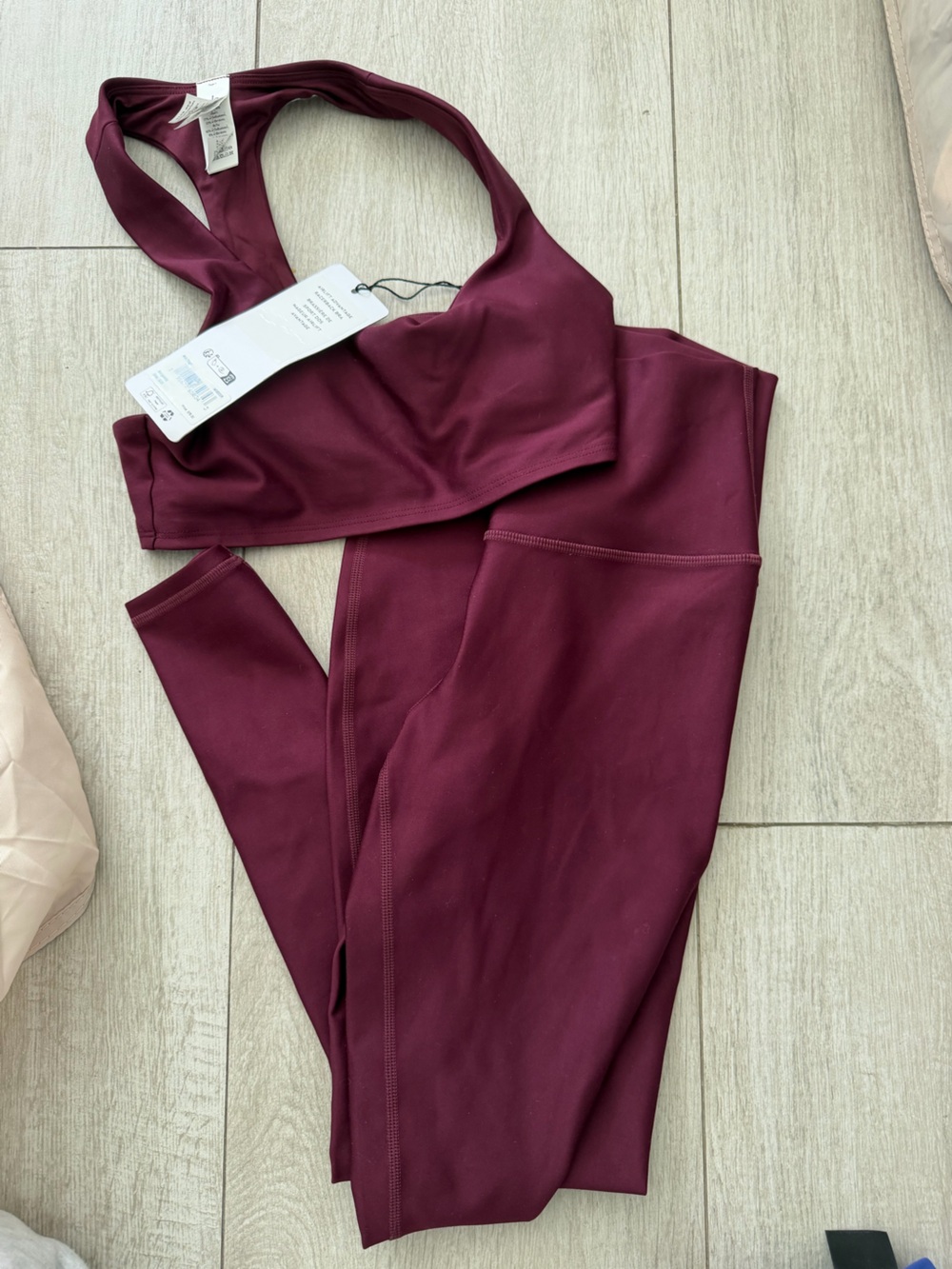 Alo Burgundy Airlift Set - Sold Out / Limited Edition